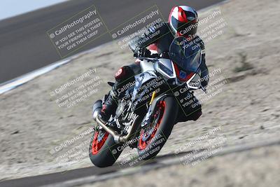 media/Nov-01-2025-TrackDaz (Sat) [[2b4d5192bc]]/B Group/1220pm (Turn 2 Outside)/